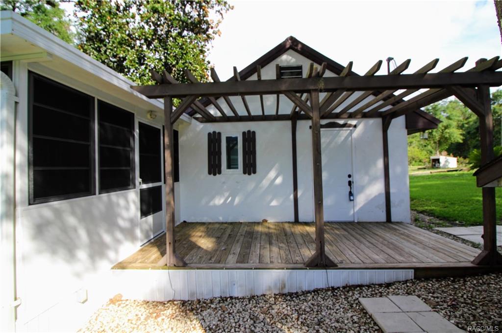 home for sale at 9033 E Tsala Apopka Drive, Inverness, FL 34450 in Hickory Hill Retreats