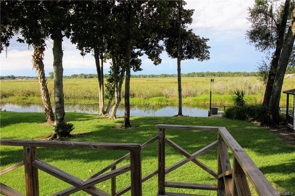 home for sale at 9033 E Tsala Apopka Drive, Inverness, FL 34450 in Hickory Hill Retreats