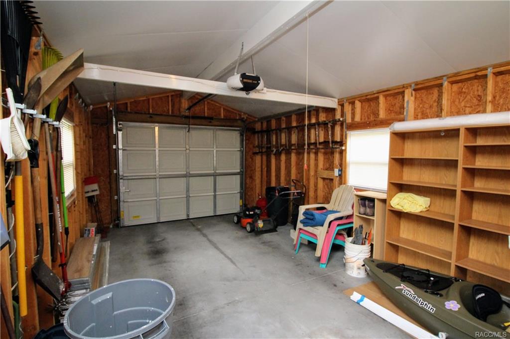 home for sale at 9033 E Tsala Apopka Drive, Inverness, FL 34450 in Hickory Hill Retreats