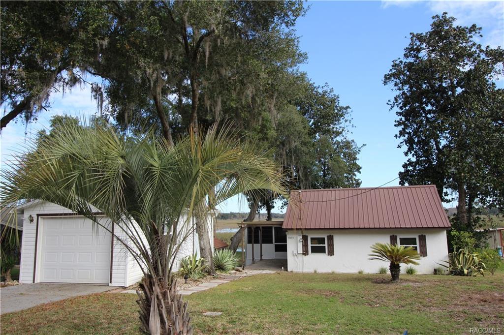 home for sale at 9033 E Tsala Apopka Drive, Inverness, FL 34450 in Hickory Hill Retreats
