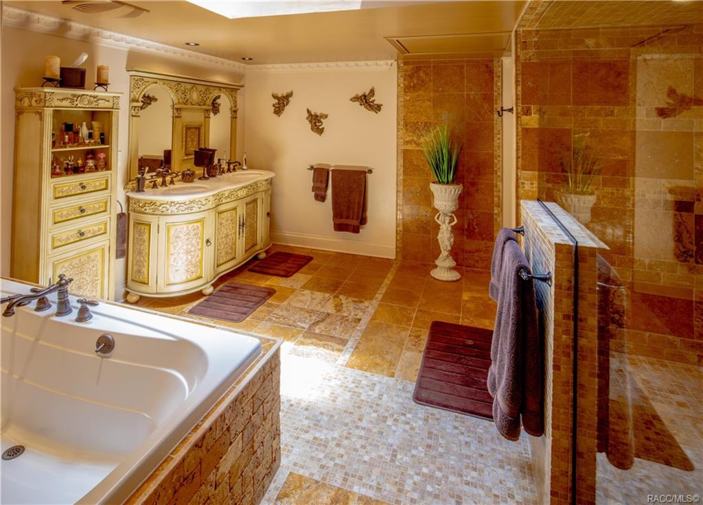 home for sale at 10218 E Trails End Road, Floral City, FL 34436 in Farms