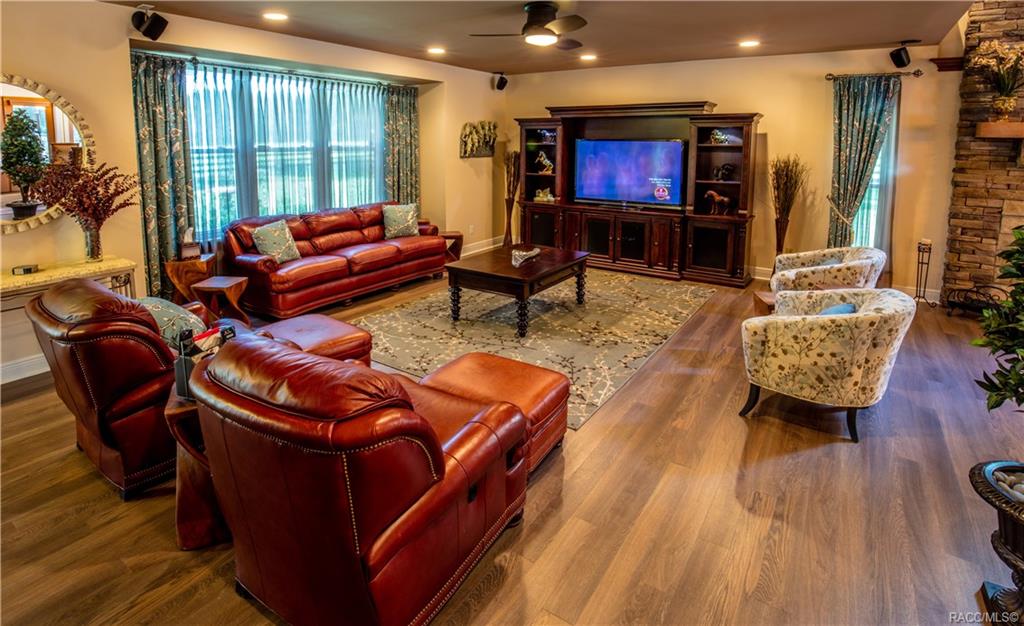 home for sale at 10218 E Trails End Road, Floral City, FL 34436 in Farms