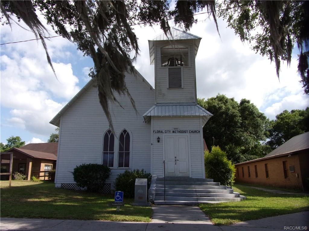 home for sale at 10080 E Gobbler Drive, Floral City, FL 34436 in Withlapopka Island