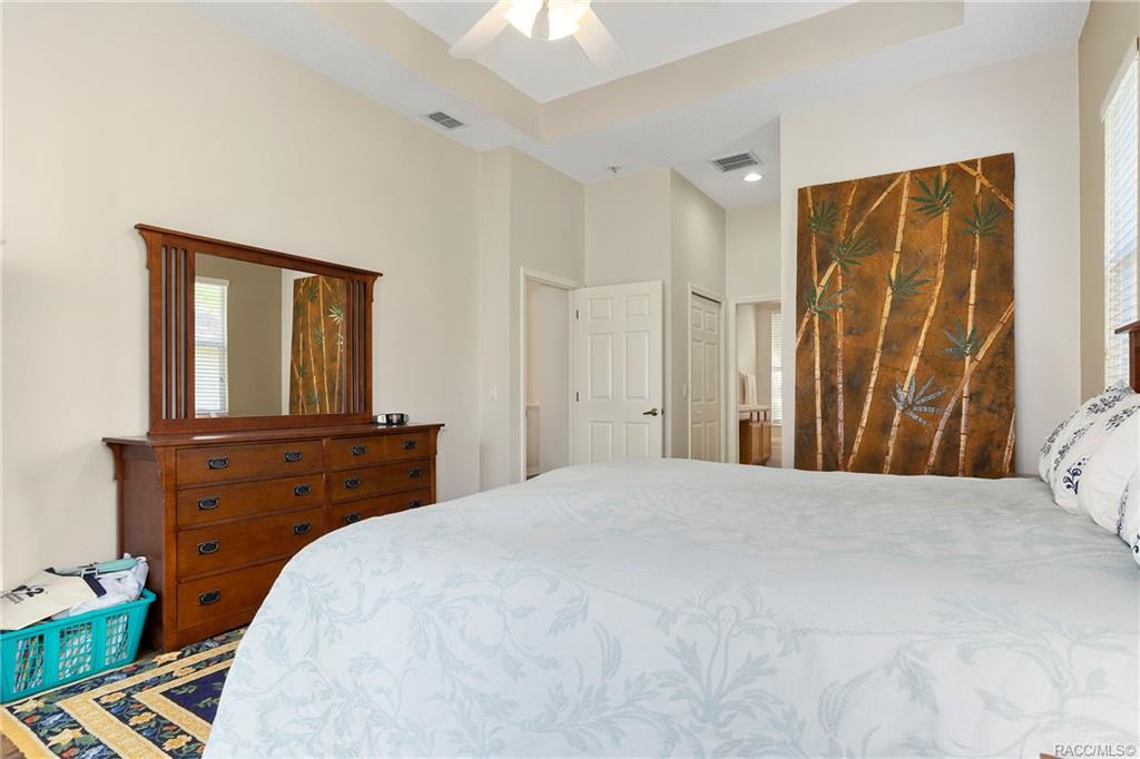 home for sale at 5668 W Hunters Ridge Circle, Lecanto, FL 34461 in Crystal Oaks