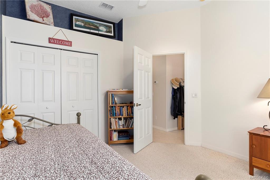 home for sale at 5668 W Hunters Ridge Circle, Lecanto, FL 34461 in Crystal Oaks