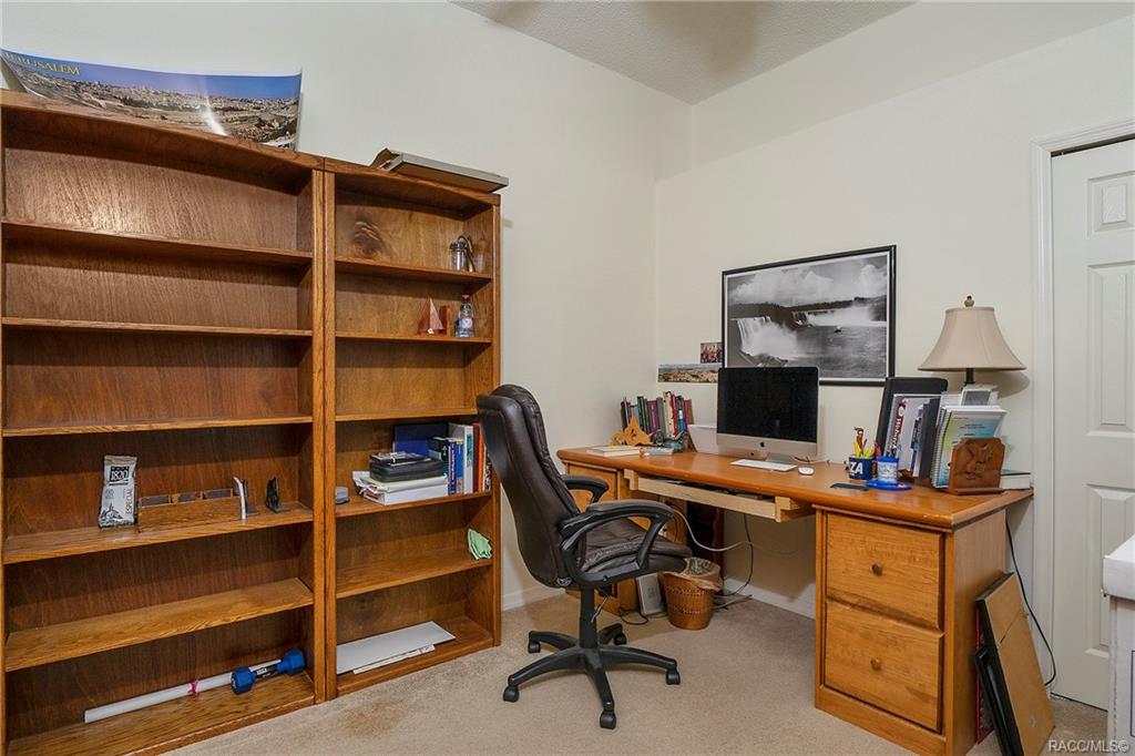 home for sale at 5668 W Hunters Ridge Circle, Lecanto, FL 34461 in Crystal Oaks