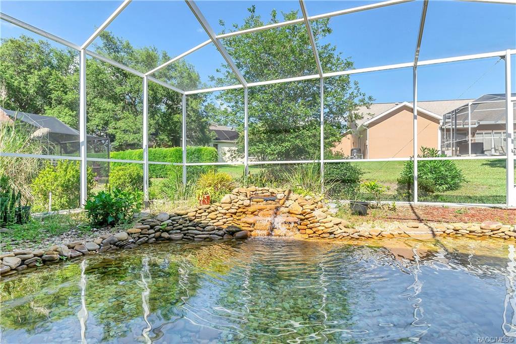 home for sale at 5668 W Hunters Ridge Circle, Lecanto, FL 34461 in Crystal Oaks