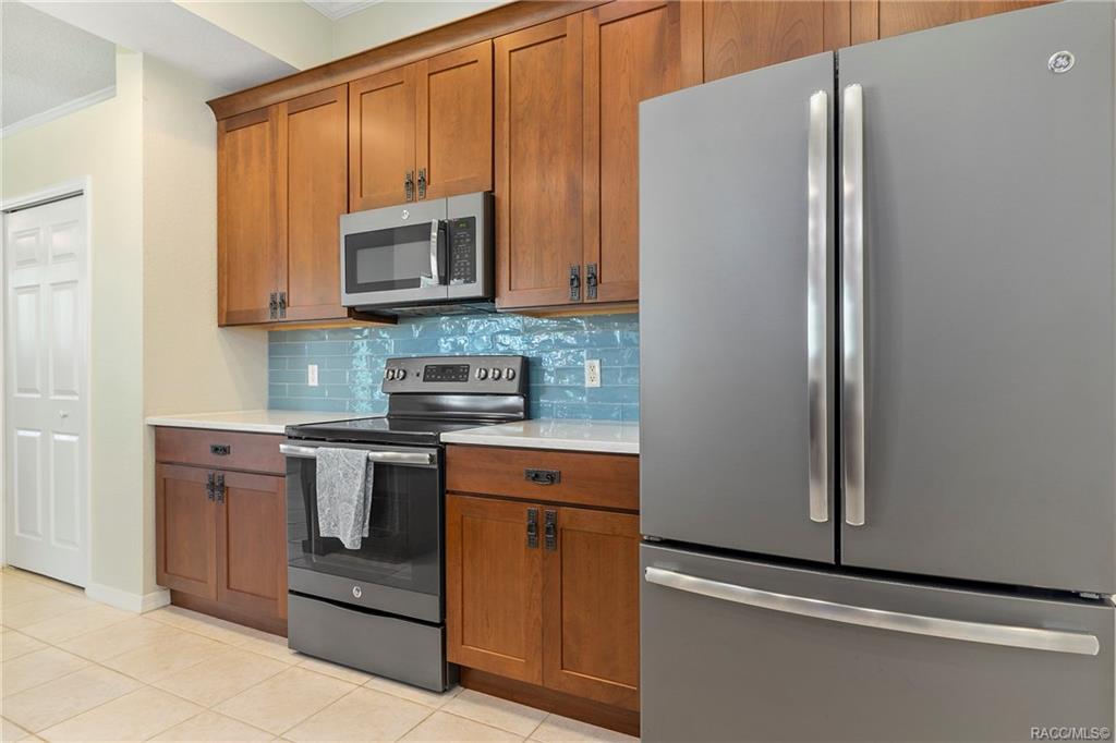 home for sale at 5668 W Hunters Ridge Circle, Lecanto, FL 34461 in Crystal Oaks