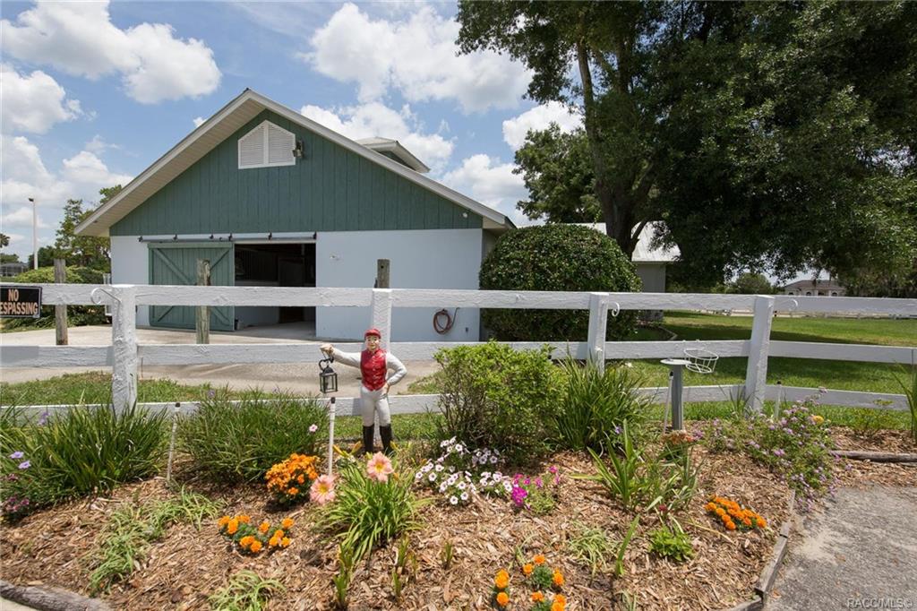 home for sale at 655 N Cherry Pop Drive, Inverness, FL 34453 in Citrus Hills - Clearview Estates