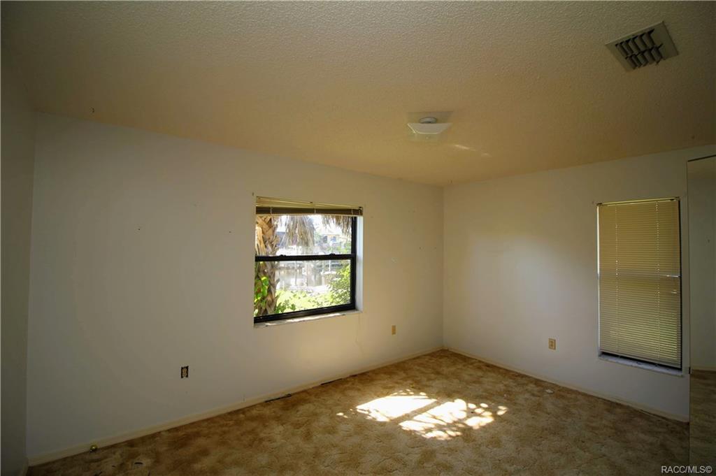 home for sale at 5120 S Mystic Point, Homosassa, FL 34448 in Riverhaven Village