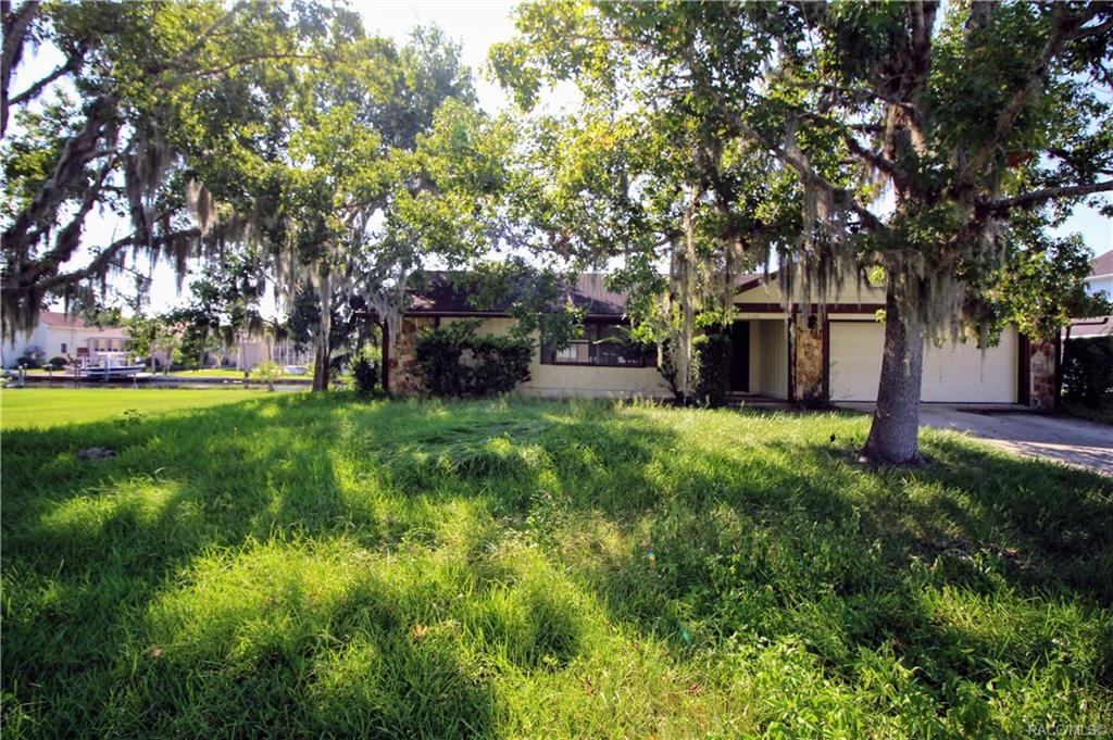 home for sale at 5120 S Mystic Point, Homosassa, FL 34448 in Riverhaven Village