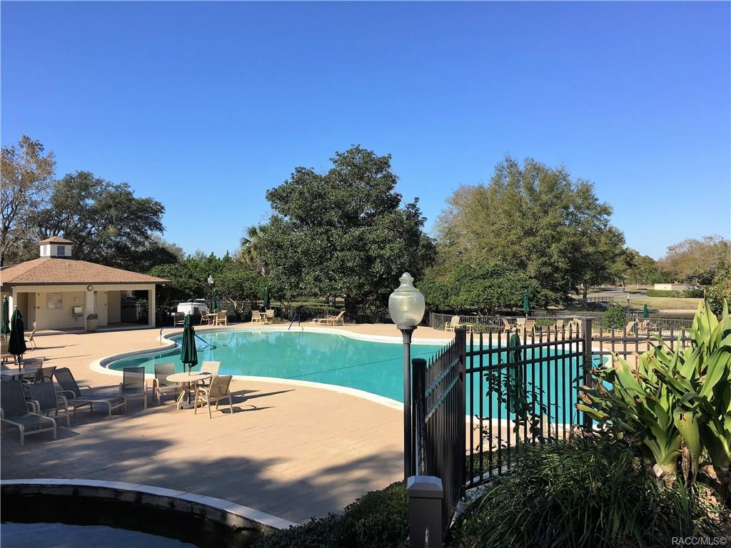 Meadowcrest Fairmont Village Property Information 6149 W Edgemoor