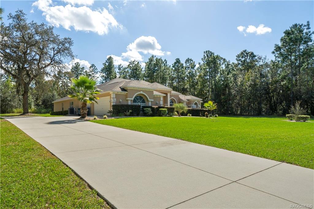 home for sale at 2552 W Axelwood Drive, Beverly Hills, FL 34465 in Pine Ridge