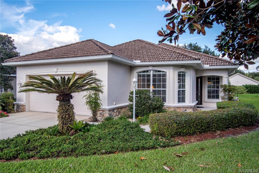 Citrus Hills Terra Vista Property Information 925 W Silver Meadow