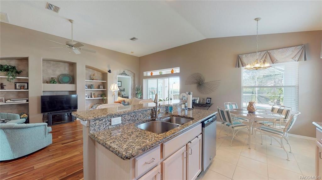 Citrus Hills Terra Vista Property Information 925 W Silver Meadow