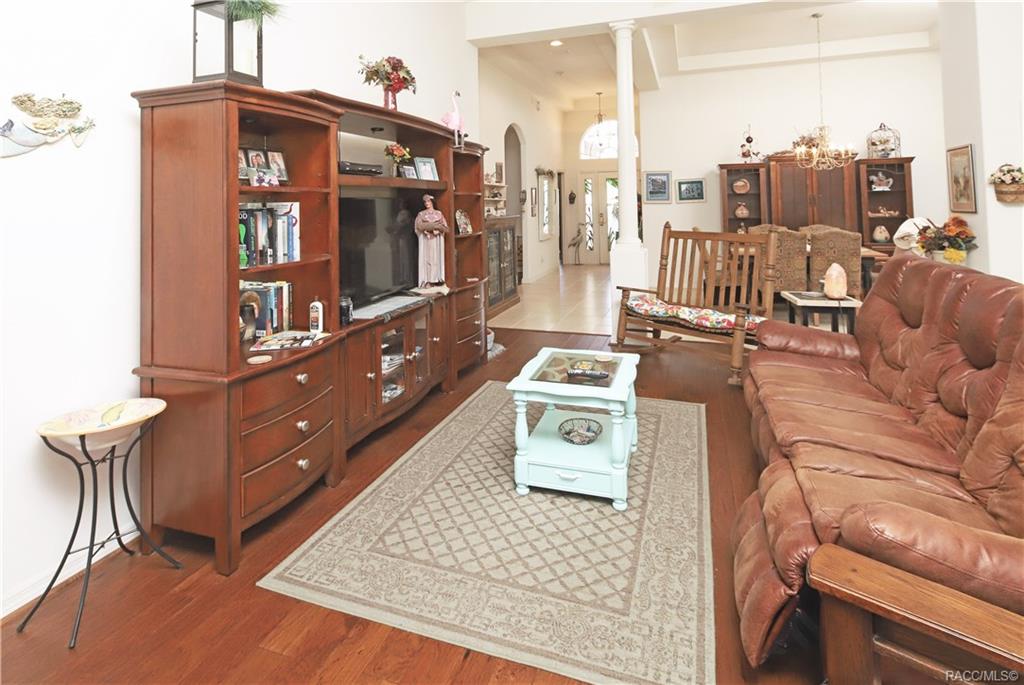 Citrus Hills Kensington Estates Property Information 465 N