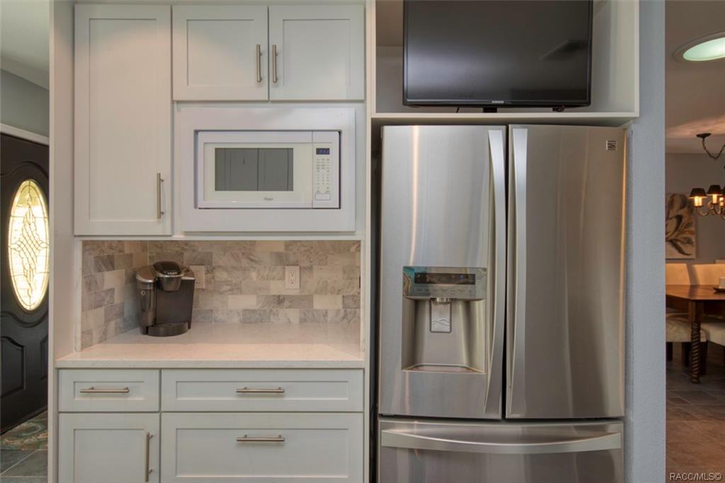 home for sale at 10021 W Halls River Road, Homosassa, FL 34446 in Homosassa Shores