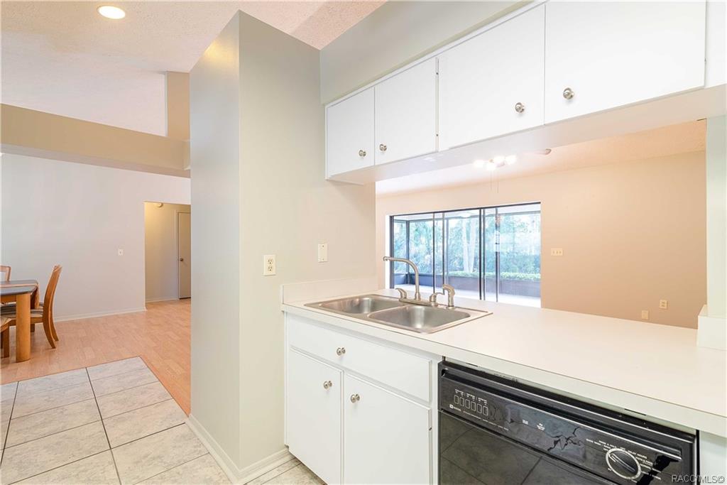 Chassahowitzka River Est. Property Information 10046 S Riviera Point