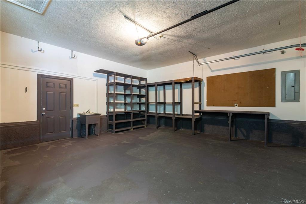 Chassahowitzka River Est. Property Information 10046 S Riviera Point