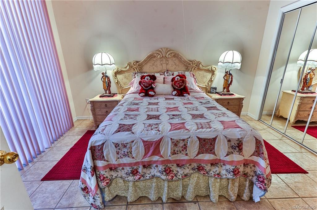 Pineridge Farms Property Information 5282 N