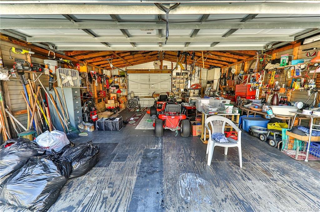 Pineridge Farms Property Information 5282 N