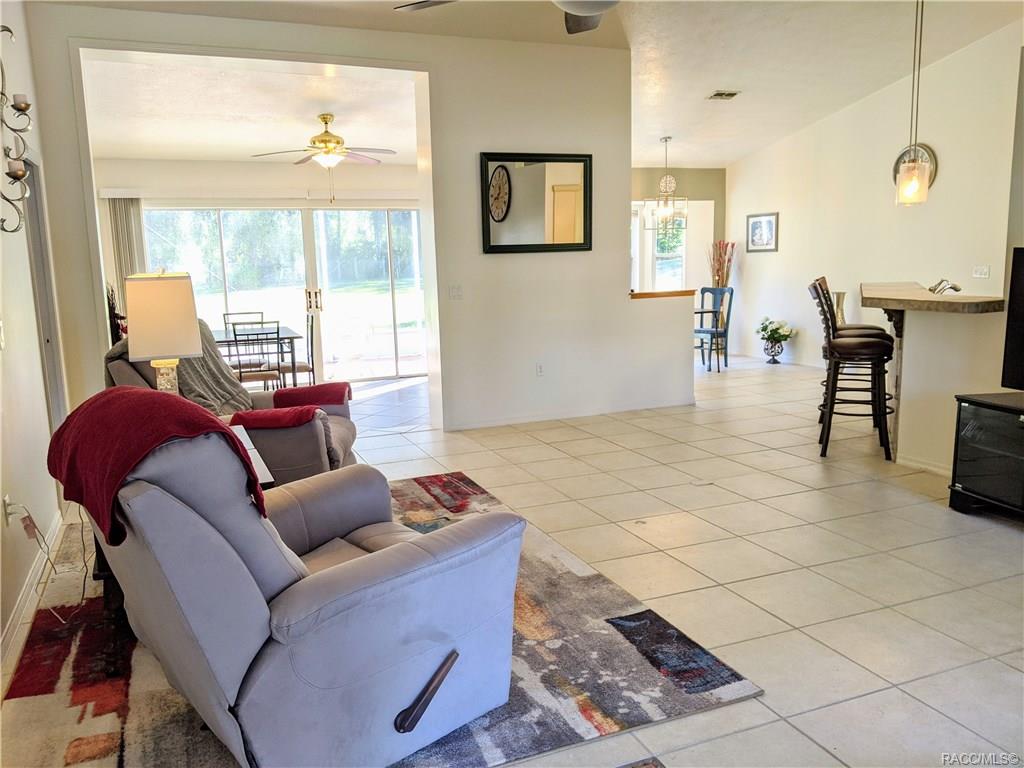 Citrus Hills Canterbury Lake Estates Property Information 3370 E