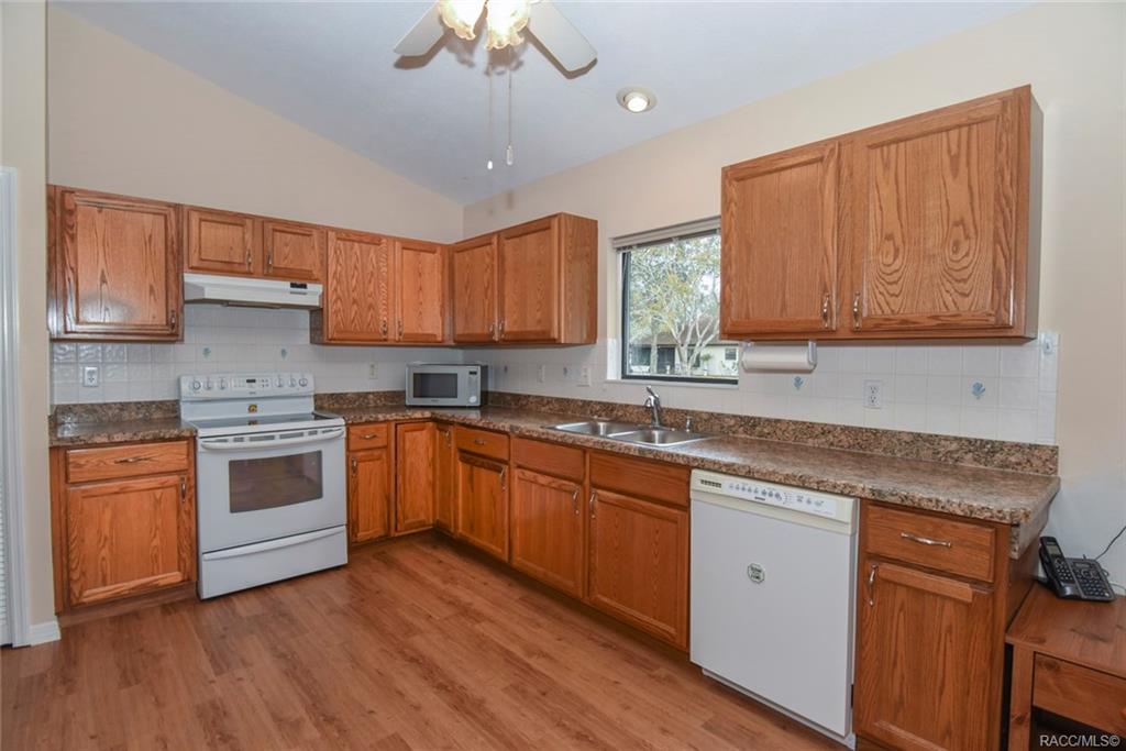 home for sale at 6442 W Lexington Drive, Crystal River, FL 34429 in Meadowcrest - Pinehurst