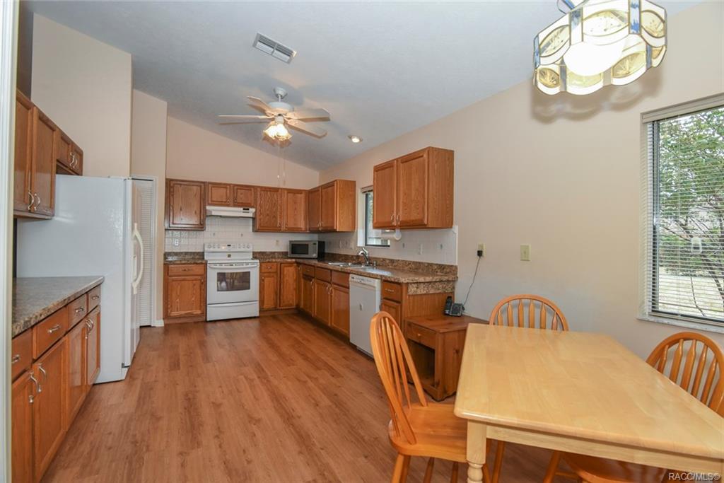 home for sale at 6442 W Lexington Drive, Crystal River, FL 34429 in Meadowcrest - Pinehurst