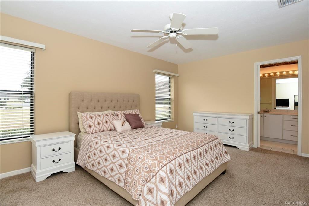 home for sale at 6442 W Lexington Drive, Crystal River, FL 34429 in Meadowcrest - Pinehurst