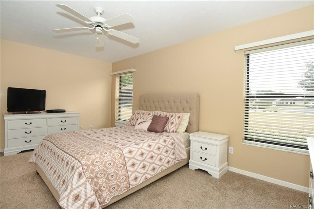 home for sale at 6442 W Lexington Drive, Crystal River, FL 34429 in Meadowcrest - Pinehurst