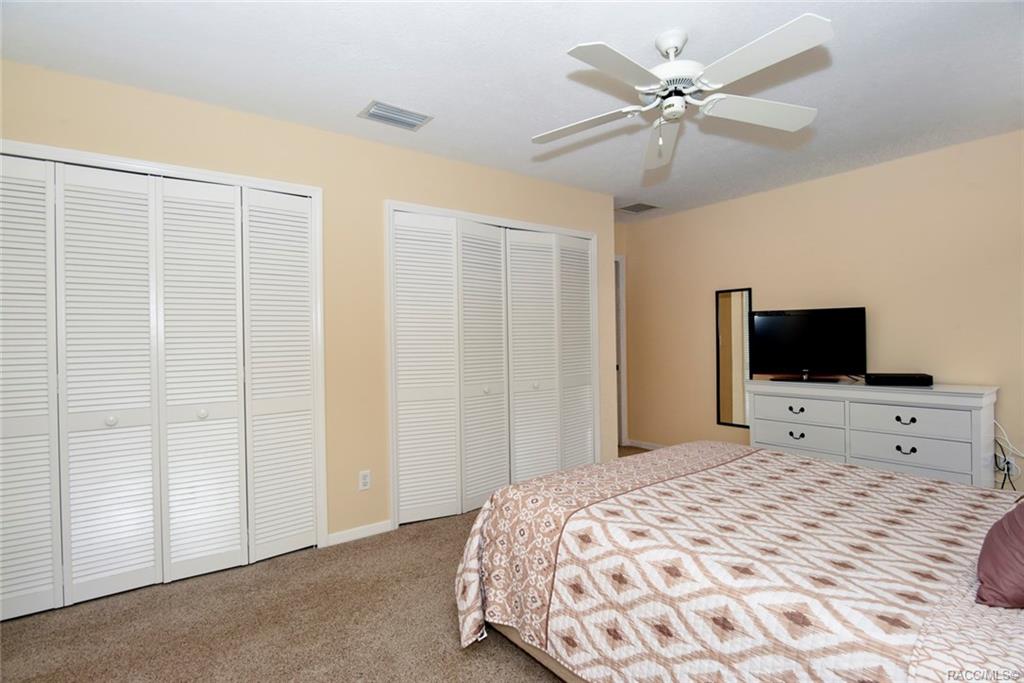 home for sale at 6442 W Lexington Drive, Crystal River, FL 34429 in Meadowcrest - Pinehurst