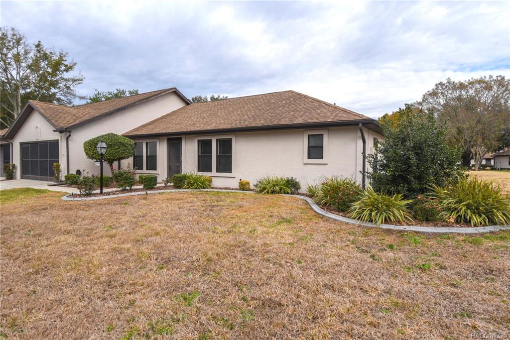 home for sale at 6442 W Lexington Drive, Crystal River, FL 34429 in Meadowcrest - Pinehurst
