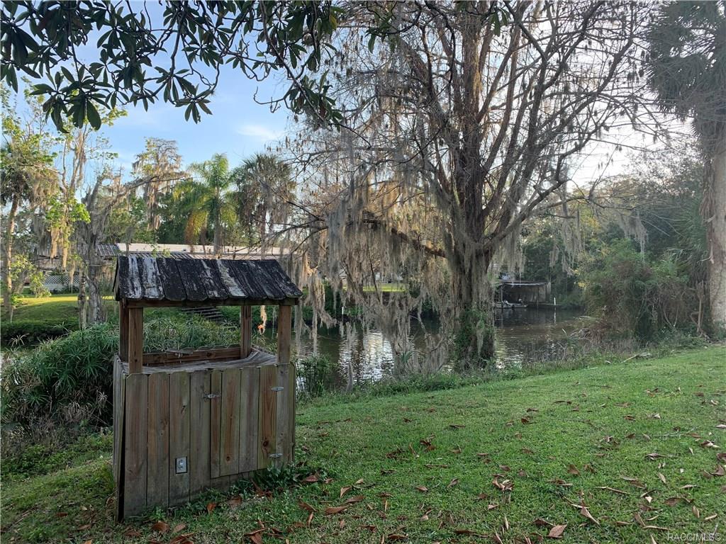 Chassahowitzka Village Property Information 8444 W La Parade Loop
