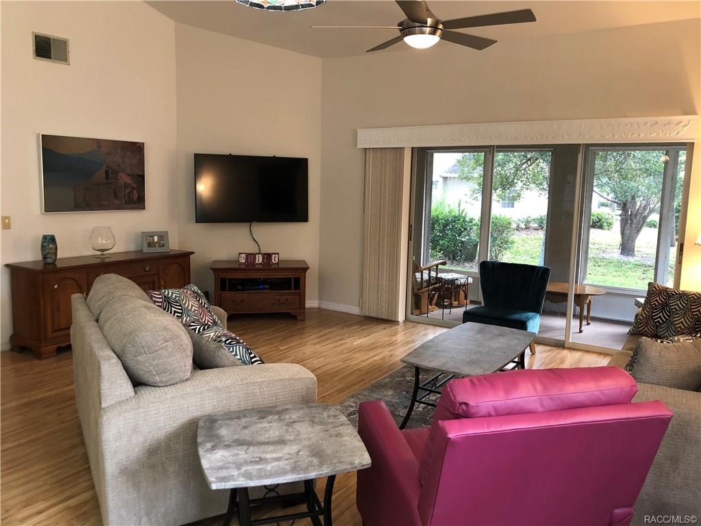 Meadowcrest Fairmont Village Property Information 1508 N Foxboro