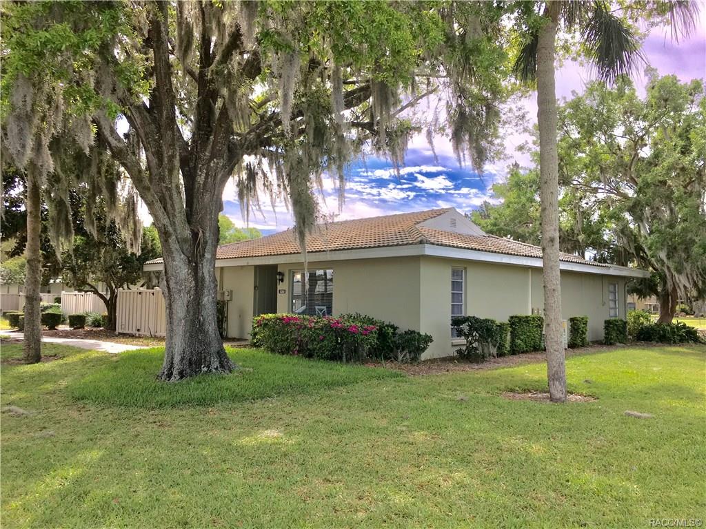home for sale at 11269 W Bayshore Drive, Crystal River, FL 34429 in Bay Villas