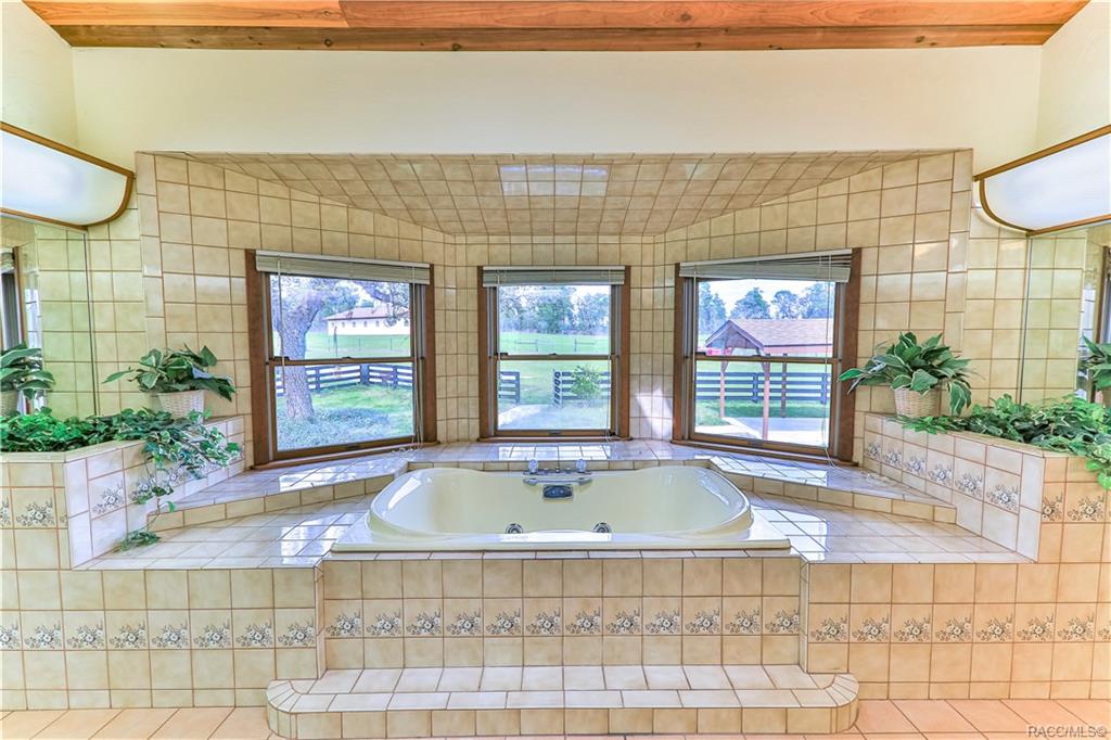 home for sale at 5725 E Orion Court, Floral City, FL 34436 in Stagecoach Ranch Estate