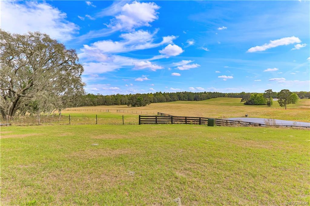 home for sale at 5725 E Orion Court, Floral City, FL 34436 in Stagecoach Ranch Estate