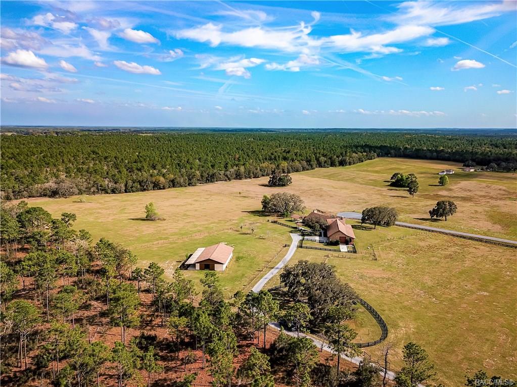 home for sale at 5725 E Orion Court, Floral City, FL 34436 in Stagecoach Ranch Estate