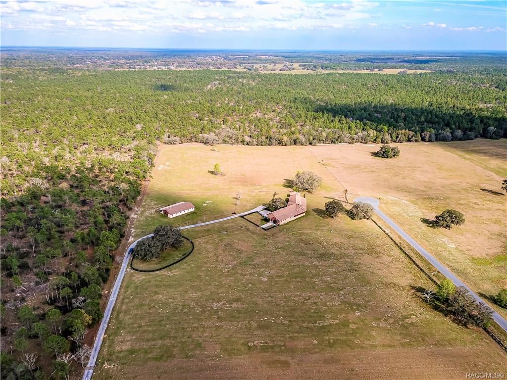 home for sale at 5725 E Orion Court, Floral City, FL 34436 in Stagecoach Ranch Estate