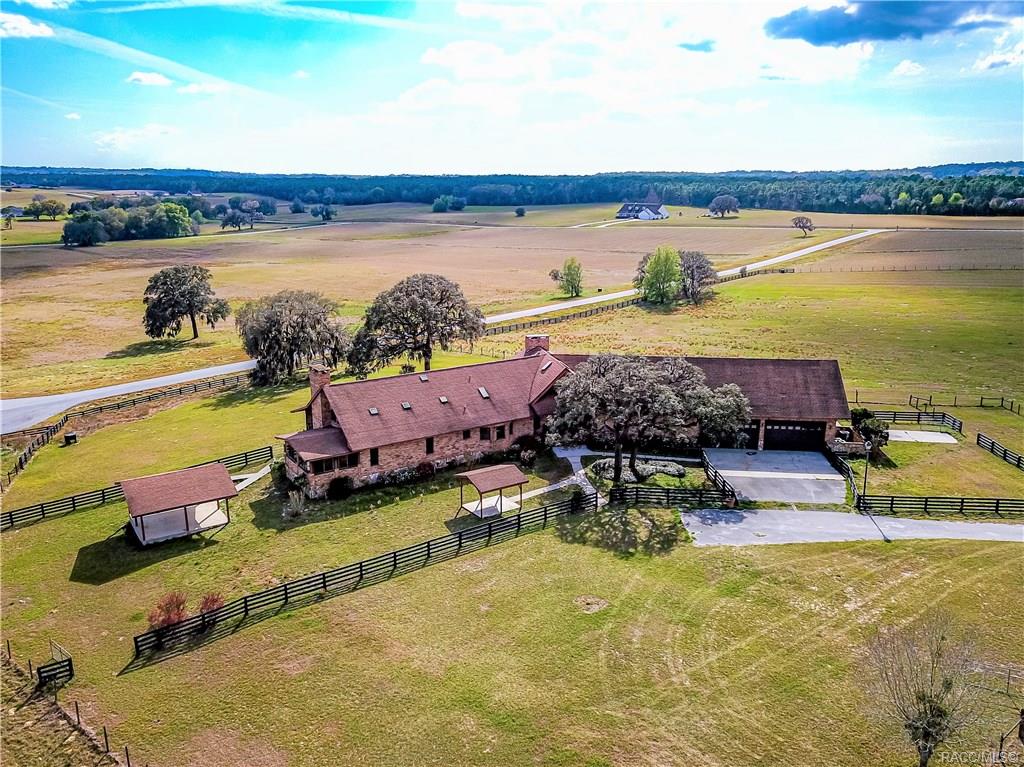 home for sale at 5725 E Orion Court, Floral City, FL 34436 in Stagecoach Ranch Estate