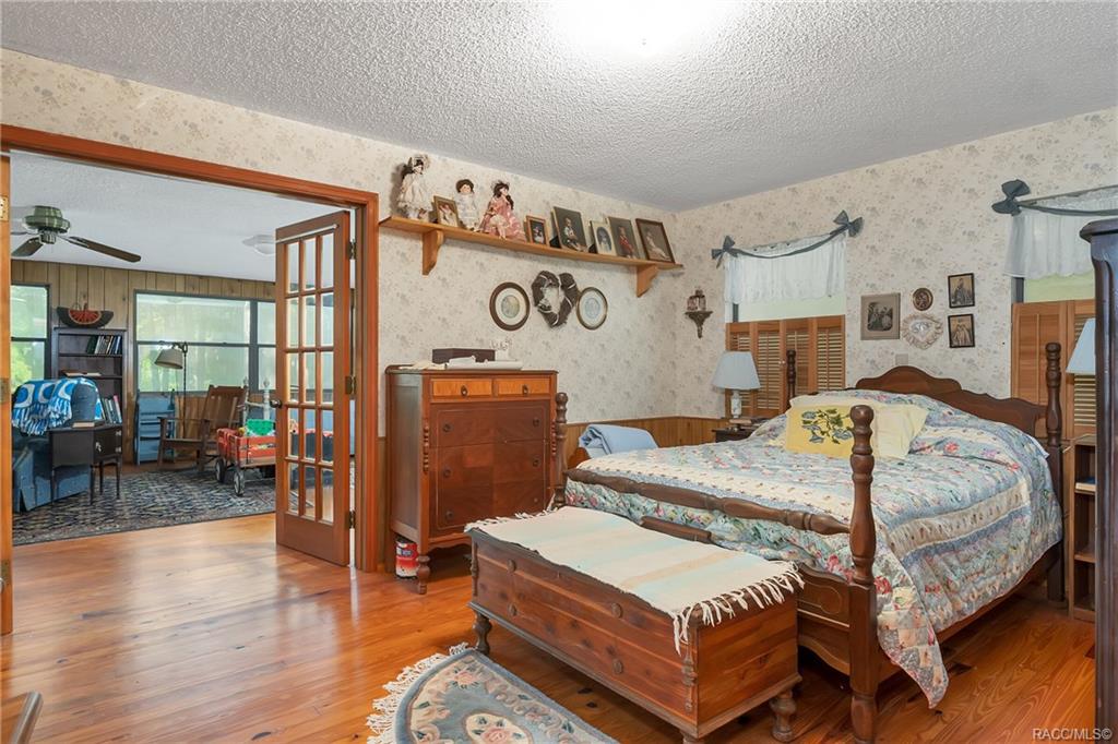 home for sale at 10510 N Silverlake Point, Dunnellon, FL 34434 in Cypress Point Acres