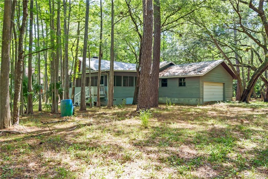 home for sale at 10510 N Silverlake Point, Dunnellon, FL 34434 in Cypress Point Acres