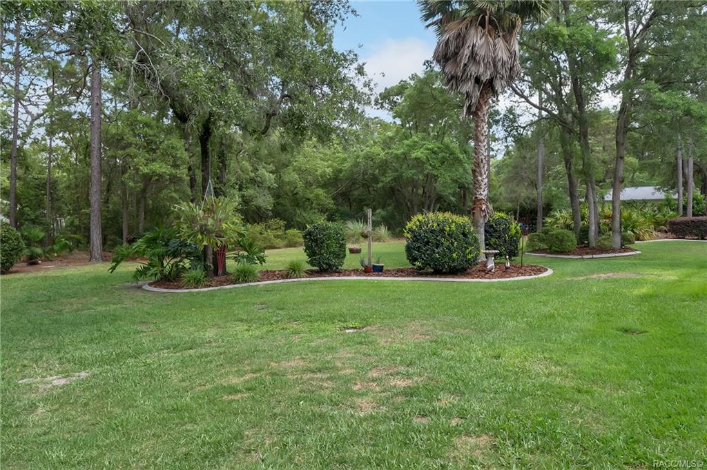 Pine Ridge Property Information 1981 W Tall Oaks Drive, Beverly Hills