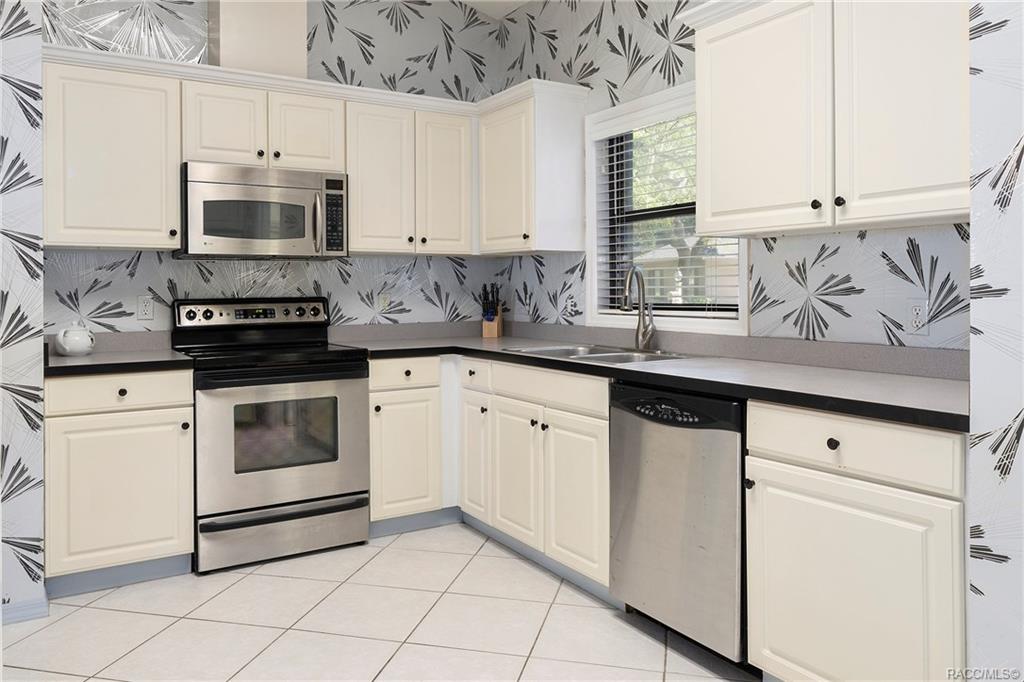 home for sale at 3069 W Bermuda Dunes Drive, Lecanto, FL 34461 in Black Diamond Ranch