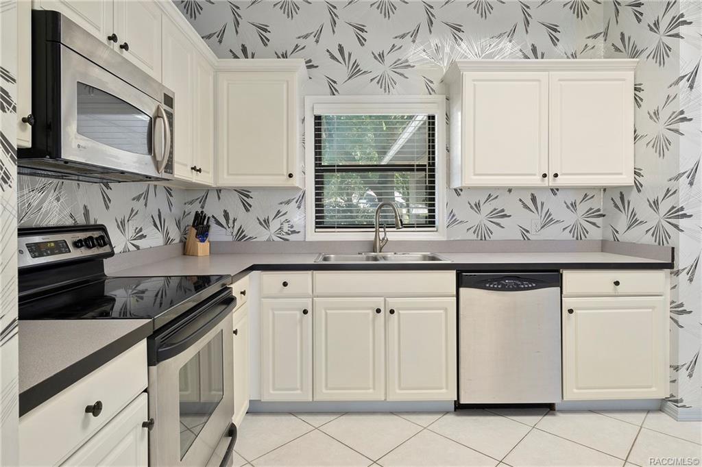 home for sale at 3069 W Bermuda Dunes Drive, Lecanto, FL 34461 in Black Diamond Ranch