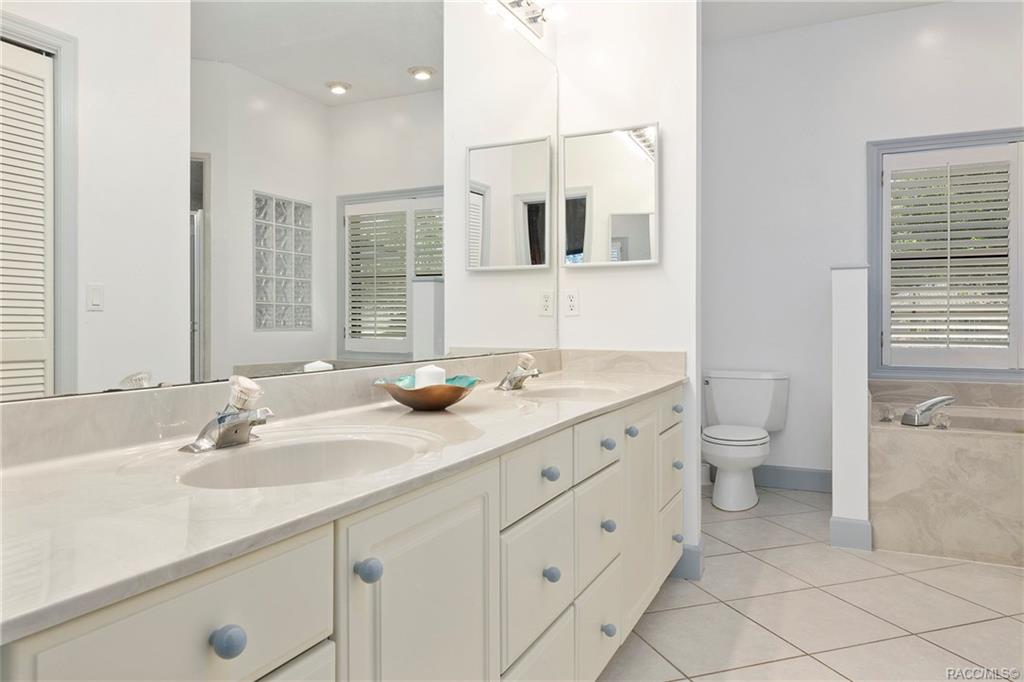 home for sale at 3069 W Bermuda Dunes Drive, Lecanto, FL 34461 in Black Diamond Ranch