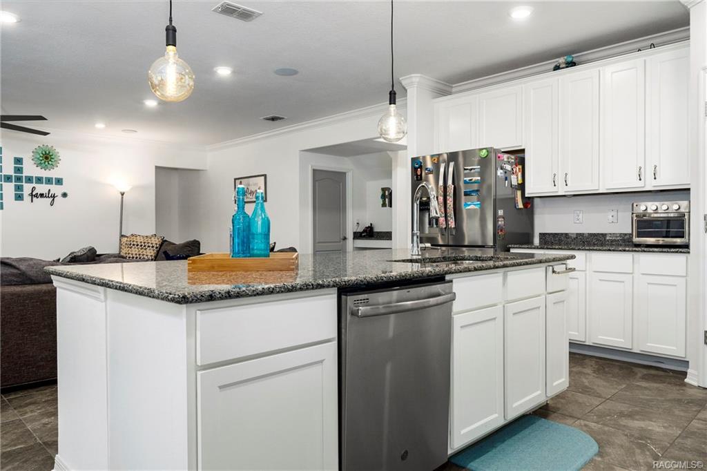 home for sale at 230 Pine Street, Homosassa, FL 34446 in Sugarmill Woods - Cypress Village