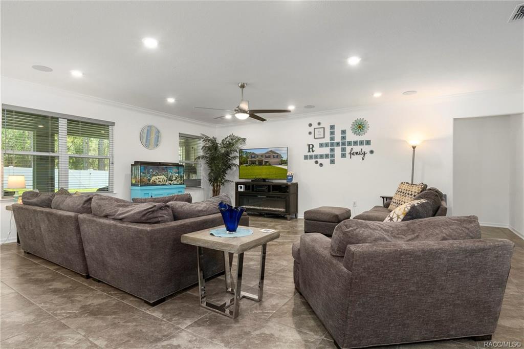 home for sale at 230 Pine Street, Homosassa, FL 34446 in Sugarmill Woods - Cypress Village