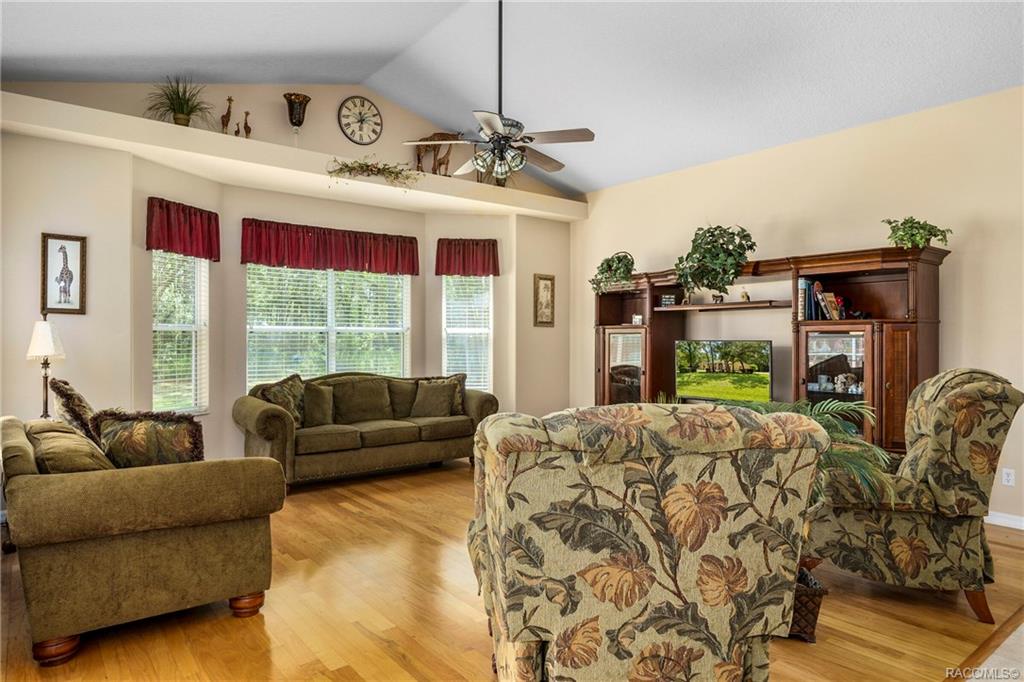 home for sale at 1991 W Tall Oaks Drive, Beverly Hills, FL 34465 in Pine Ridge