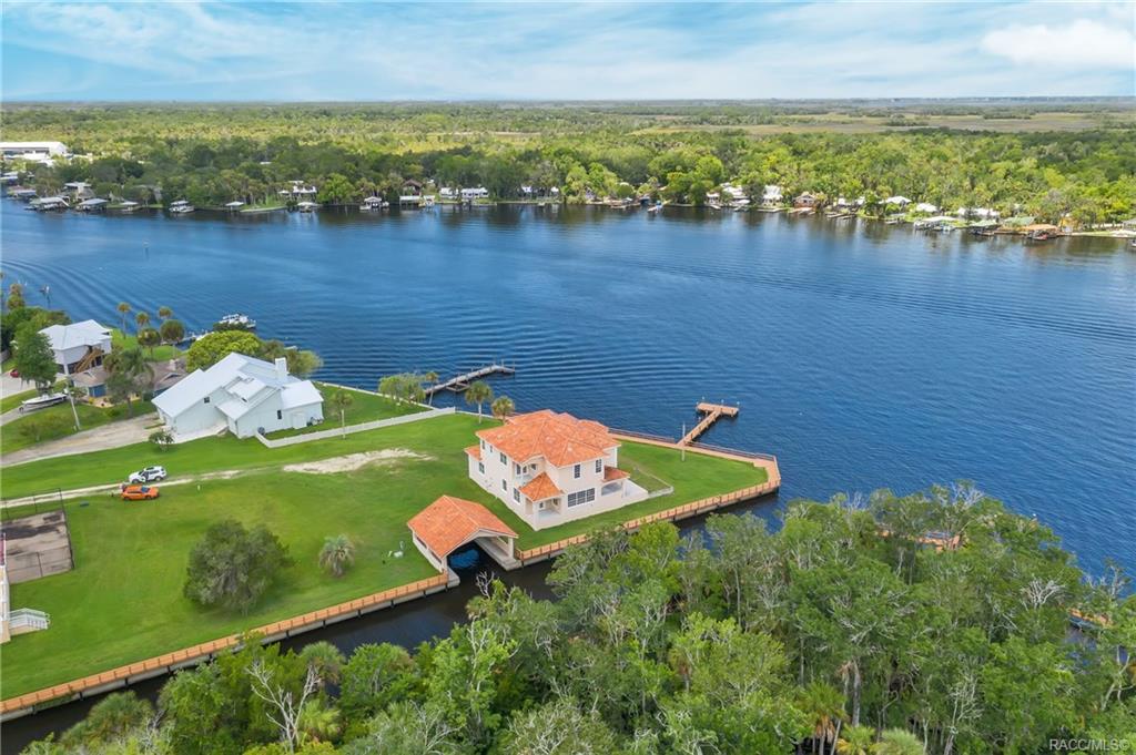 home for sale at 4711 S Amstel Drive, Homosassa, FL 34448 in Homosassa Cos Sub